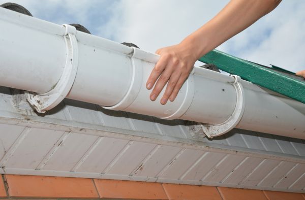 Cost of Barn Gutter Installation in Brooklyn