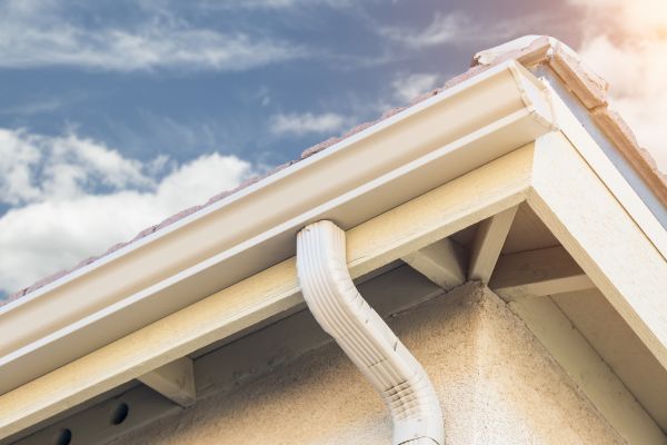 Cost of Seamless Gutter Replacement in Brooklyn